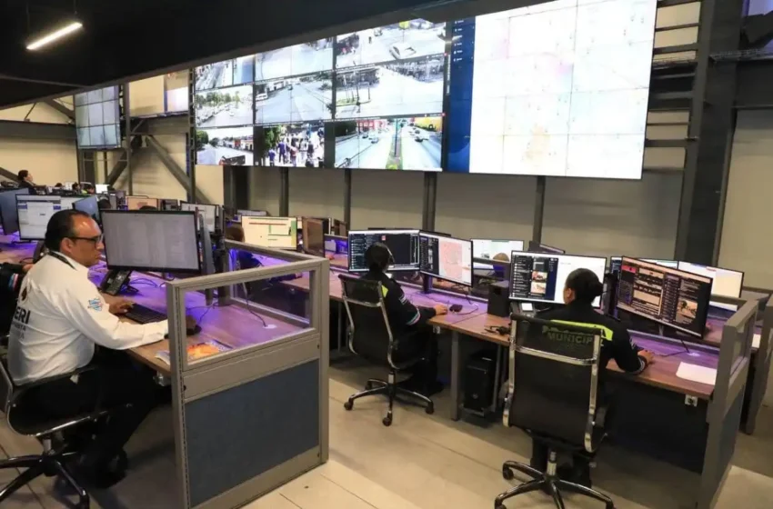  Estrena policía municipal de Puebla nueva sala DERI