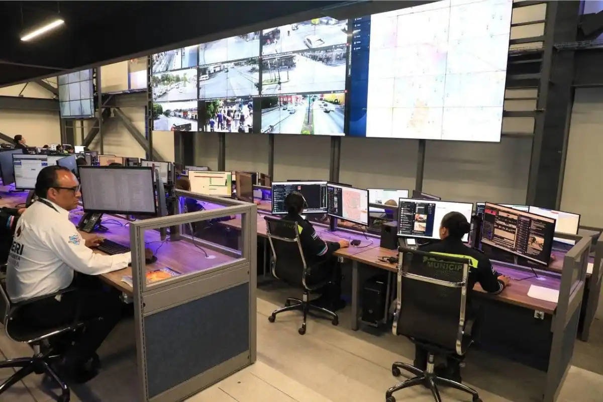 Estrena policía municipal de Puebla nueva sala DERI