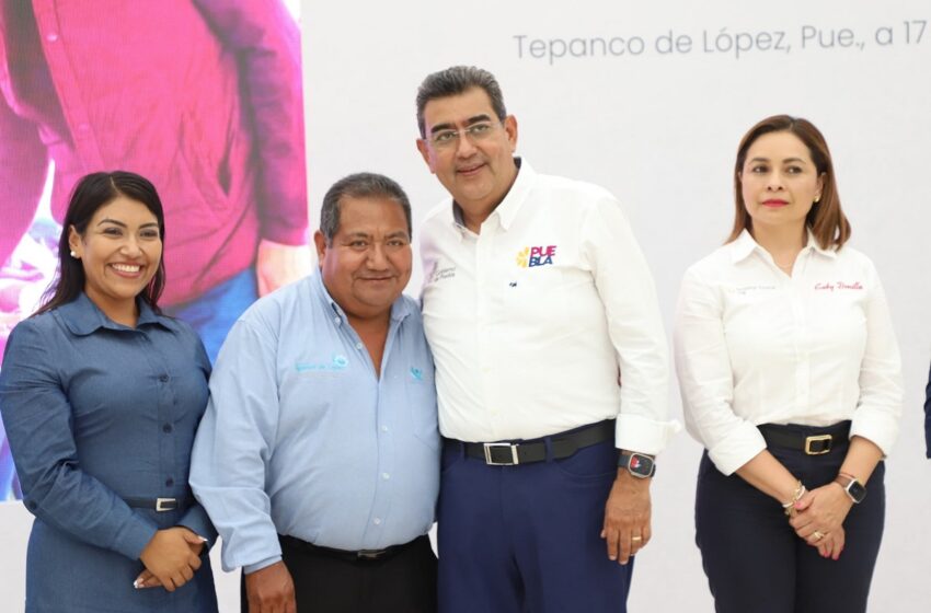  Gobernador de Puebla se reúne con cabildos electos y en funciones de la región de Tehuacán