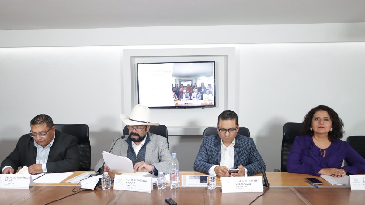 Presentan Comisiones del Congreso Informe Anual de Trabajo