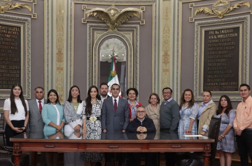  Realiza Congreso del Estado acto de entrega-recepción entre LXI y LXII Legislatura