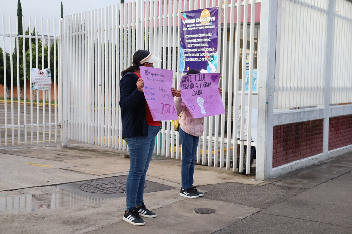 Retiran de su cargo a directora y subdirector de la escuela Blandina Torres de Marín