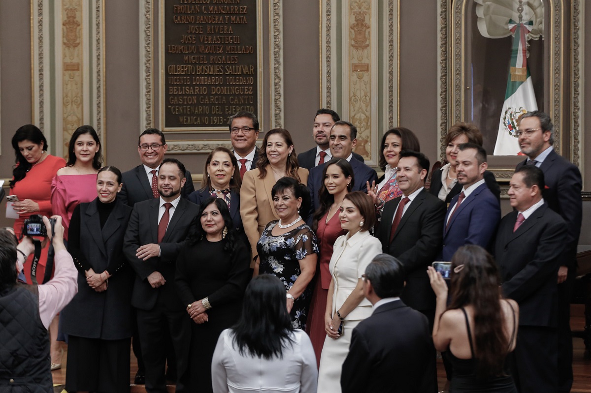 Rinden protesta los nuevos diputados de Puebla para la legislatura 2024-2027