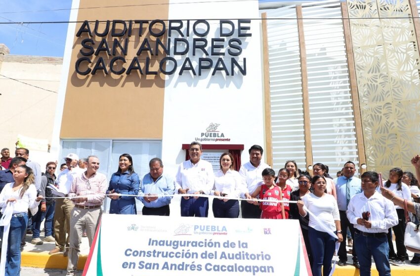  Sergio Salomón inaugura construcción del Auditorio de San Andrés Cacaloapan