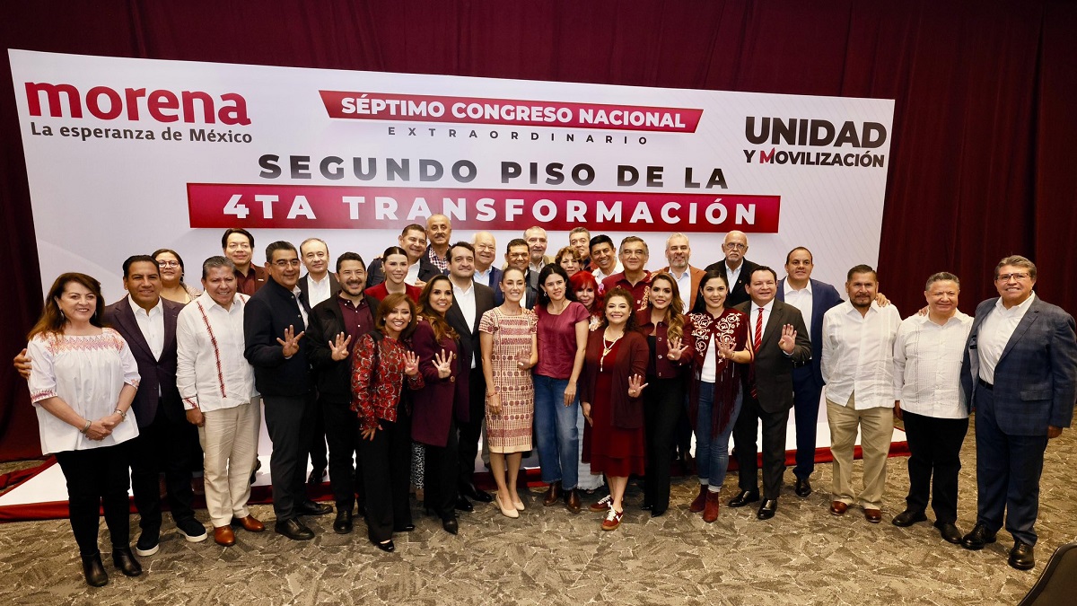 Sergio Salomón y Armenta asisten a consejo de Morena; celebran designación de Luisa Alcalde