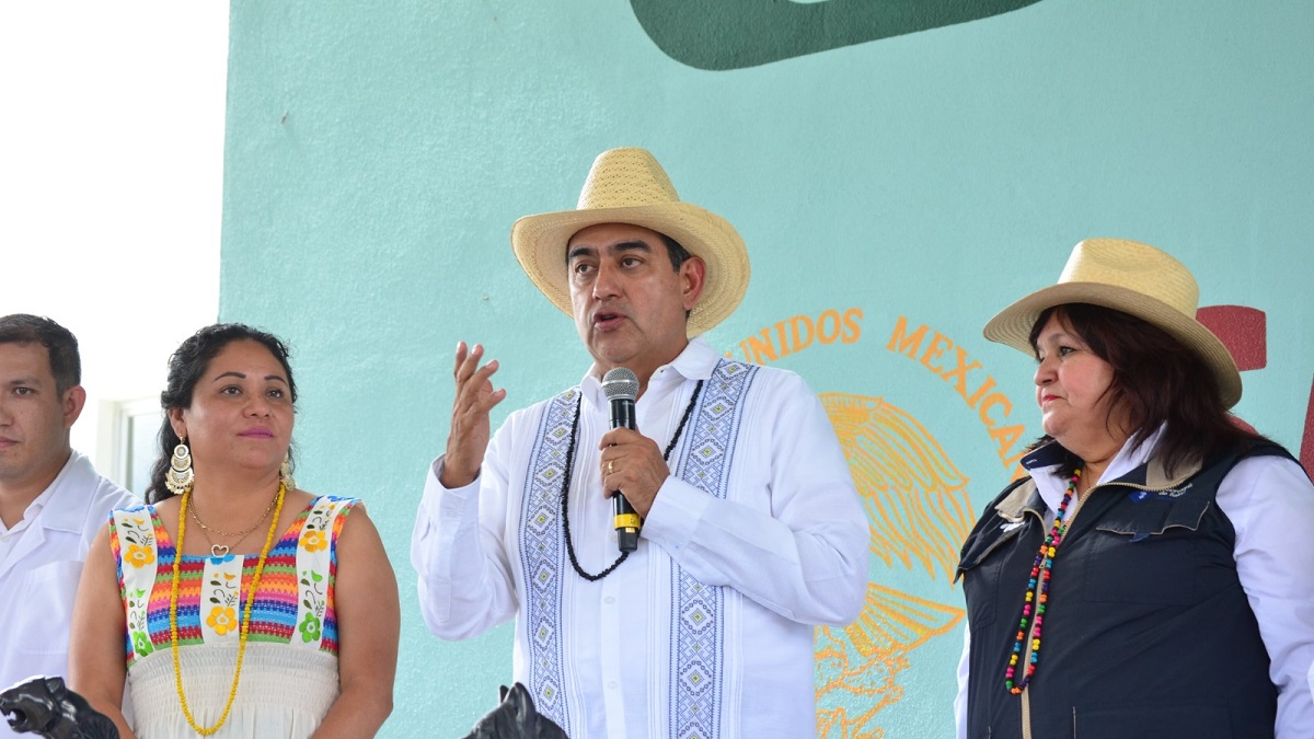 Con construcción de centro de salud, gobierno de Sergio Salomón promueve la igualdad