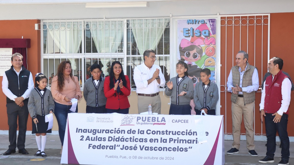 Con docentes y padres de familia, gobierno de Sergio Salomón construye el futuro de las siguientes generaciones
