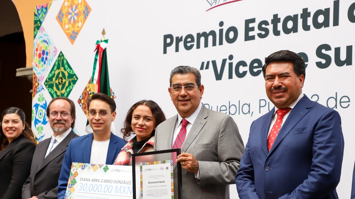 En Puebla, jóvenes cuentan con respaldo del gobierno estatal para alcanzar objetivos: Sergio Salomón