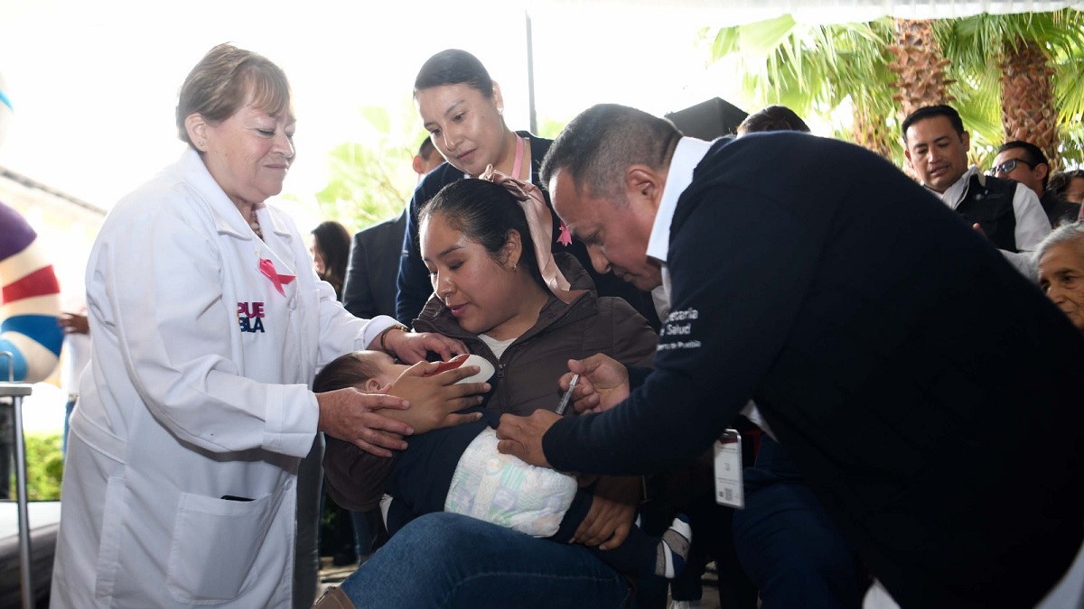 Exhorta Salud a vacunarse para evitar enfermedades respiratorias por temporada invernal