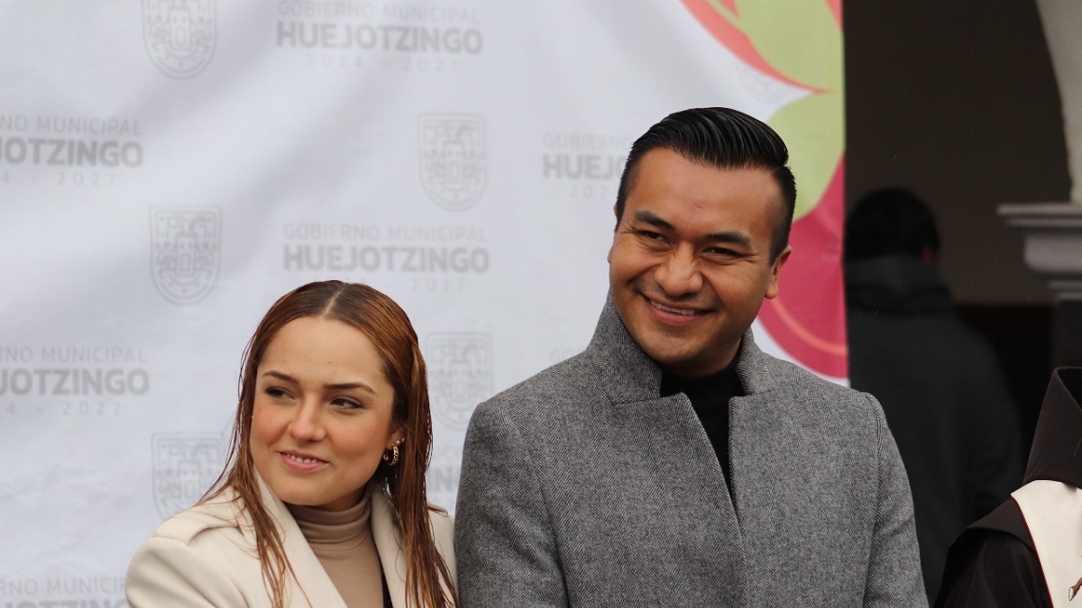Gobierno municipal de Huejotzingo entrega camiones recolectores de basura