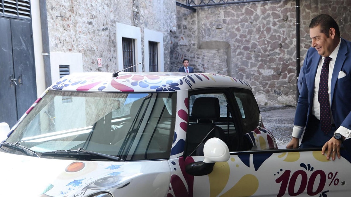 Puebla a la vanguardia del desarrollo tecnológico con la producción de autos eléctricos: Armenta