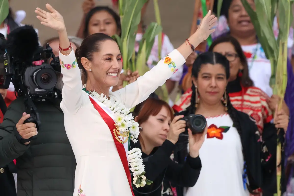 Sheinbaum anuncia reforma para prohibir el nepotismo y la reelección de legisladores