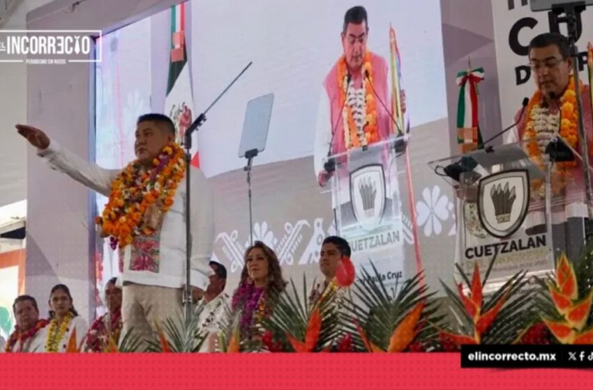  Oscar Paula rinde protesta como alcalde de Cuetzalan; anuncia que lo dejaron sin recursos