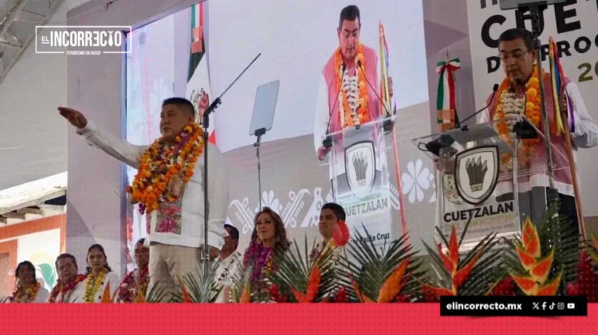 Oscar Paula rinde protesta como alcalde de Cuetzalan; anuncia que lo dejaron sin recursos