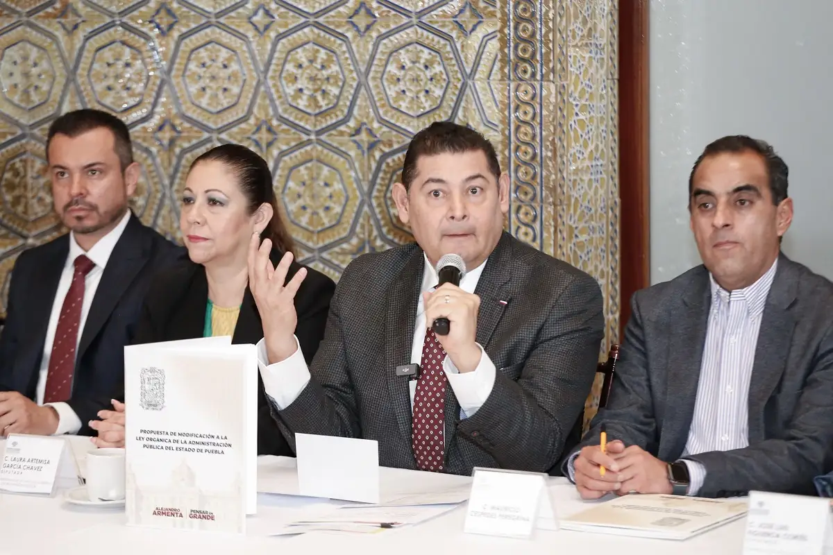 Alejandro Armenta presenta propuesta de nueva Ley Orgánica de la Administración Pública en Puebla
