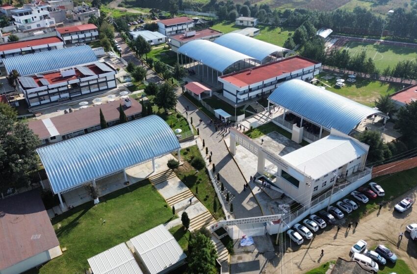  Con obras educativas, gobierno de Sergio Salomón atiende a pueblos originarios