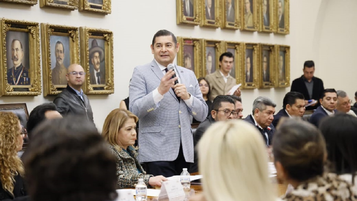 Gobierno de transición en Puebla: rumbo a una administración eficiente, ética y socialmente responsable