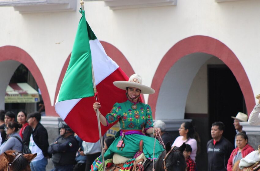  Huejotzingo rinde homenaje al cxiv aniversario del inicio de la revolución mexicana en su tradicional desfile