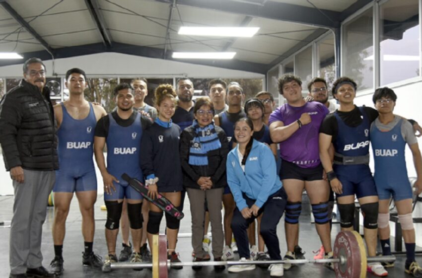  Inaugura la Rectora Lilia Cedillo ampliación del gimnasio para halterofilia