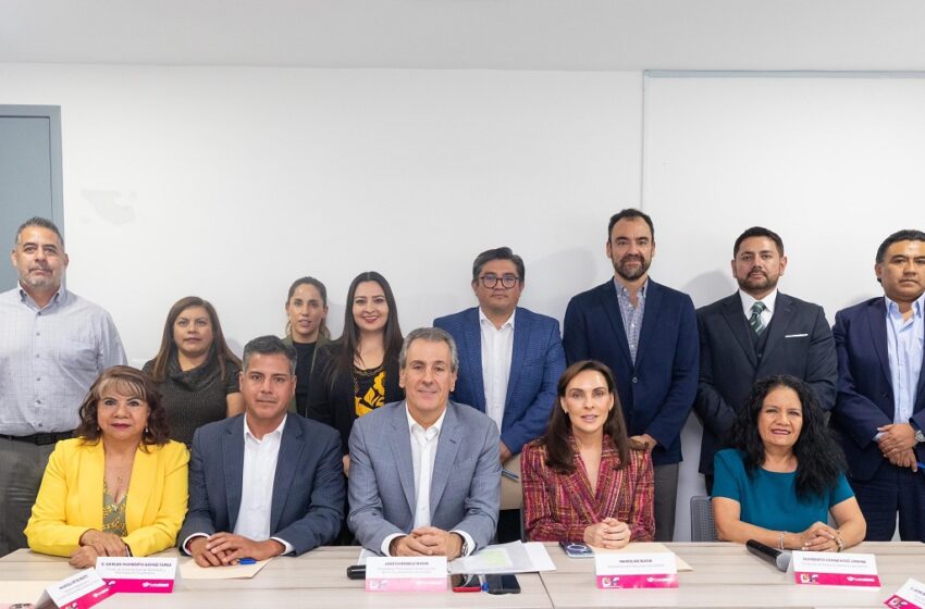  Pepe Chedraui y MariElise instalaron Junta Directiva del Sistema Municipal DIF 2024 -2027