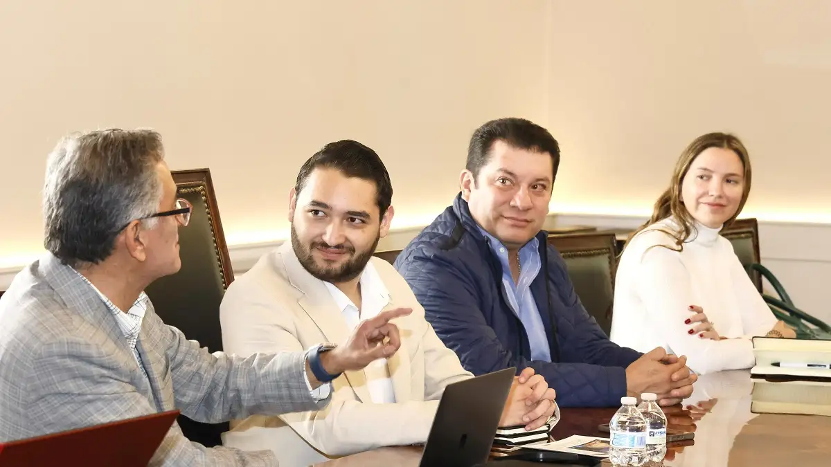 Puebla impulsa proyecto de semiconductores y energía sustentable en el Valle de la Tecnología