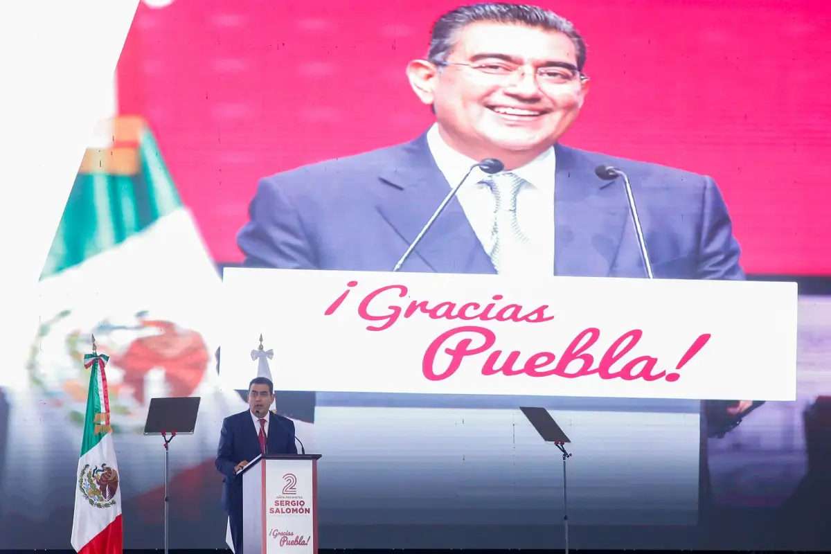 Sergio Salomón reduce deuda pública de Puebla en 2 mil millones de pesos