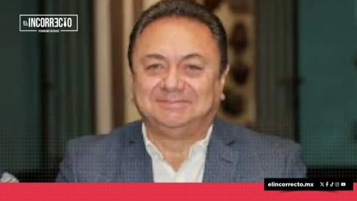 Felipe Velázquez se registra por la dirigencia del PAN y dice tener mayoría de consejeros