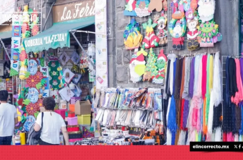  Ambulantes obstruyen las banquetas del centro de Puebla con sus puestos