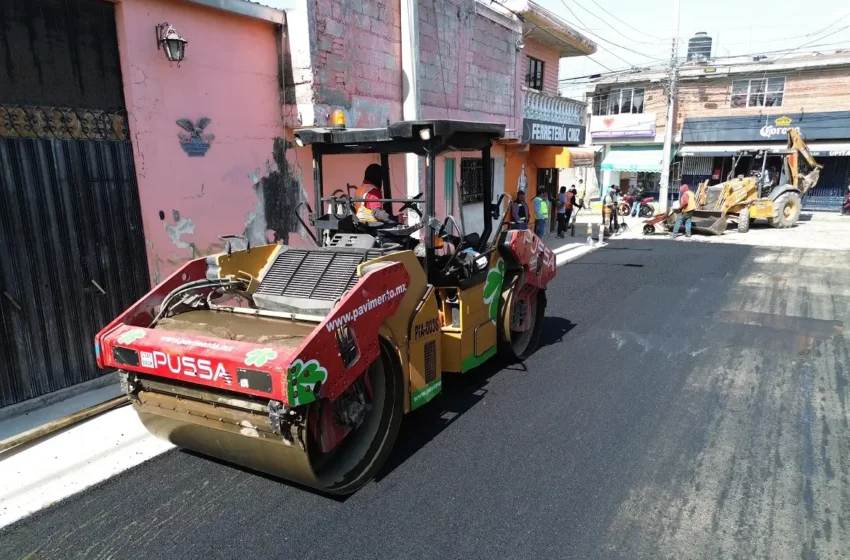  Avanza Gobierno de Pepe Chedraui trabajos de pavimentación en la calle 2 Sur