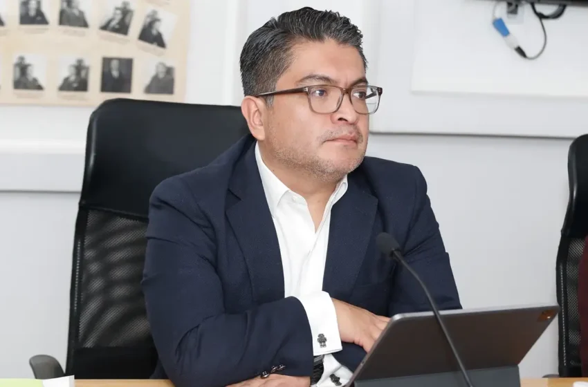  Cesan a Héctor Durán de Agua de Puebla
