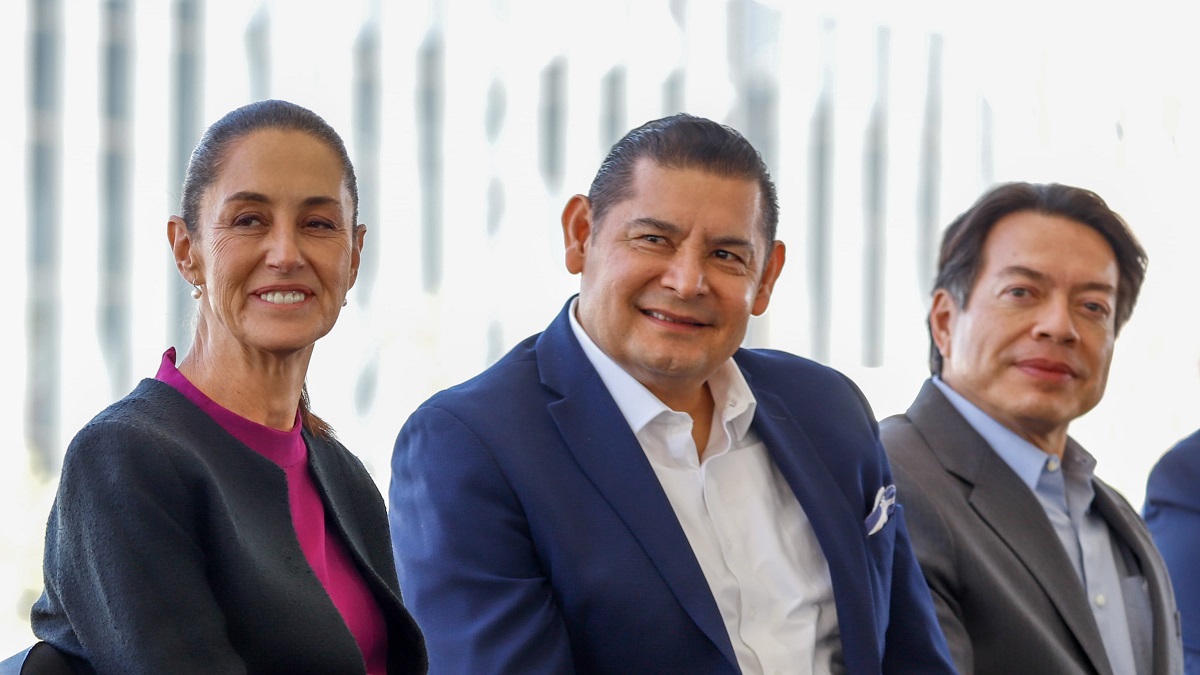 Claudia Sheinbaum reconoce trabajo de Sergio Salomón y desea éxito a Alejandro Armenta en histórica transición en Puebla