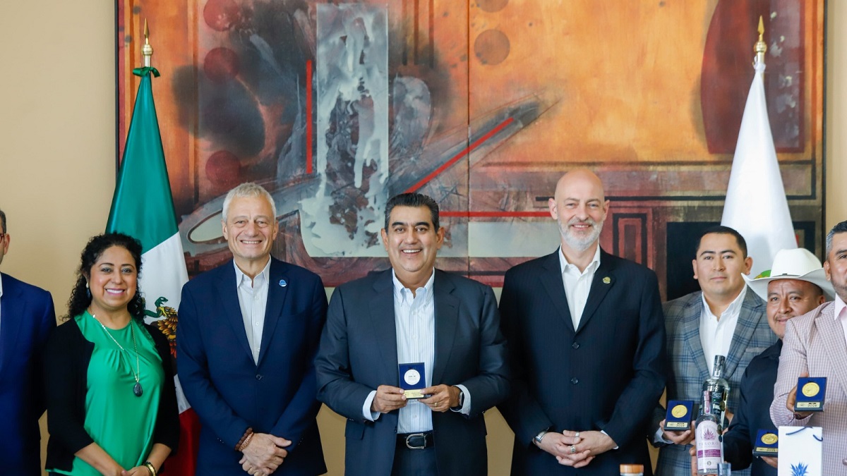 Conquistan mezcales poblanos certamen “Mexico Selection 2024”