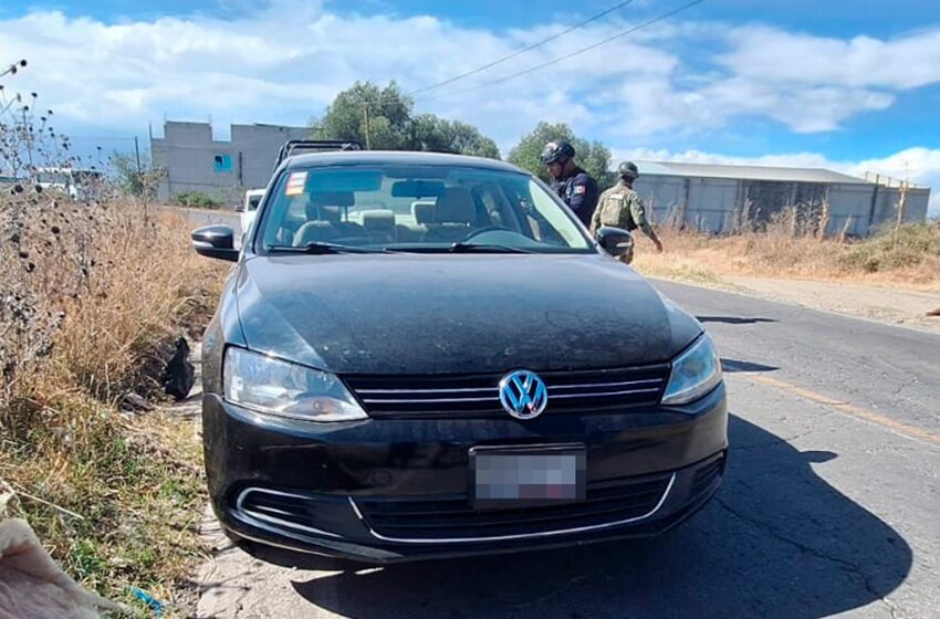  En acción conjunta, policía municipal de Huejotzingo y la marina recuperan vehículo robado