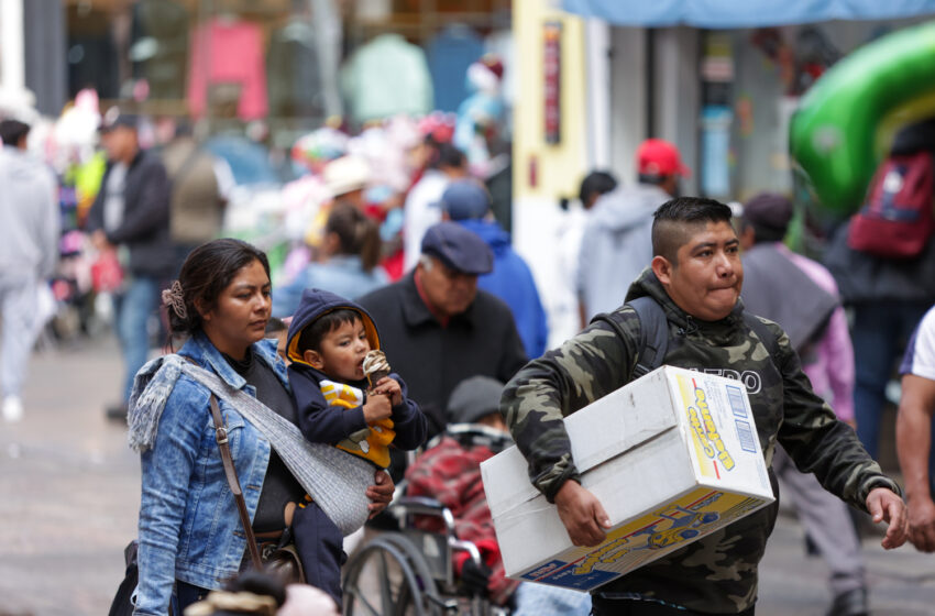  Poblanos gastarán entre 250 pesos a los 500 en regalos de intercambio