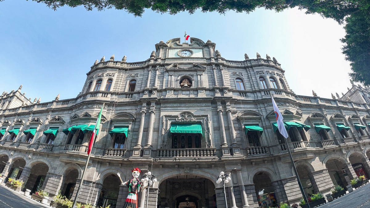 Regidores del Ayuntamiento de Puebla ganarán tres veces más que un diputado