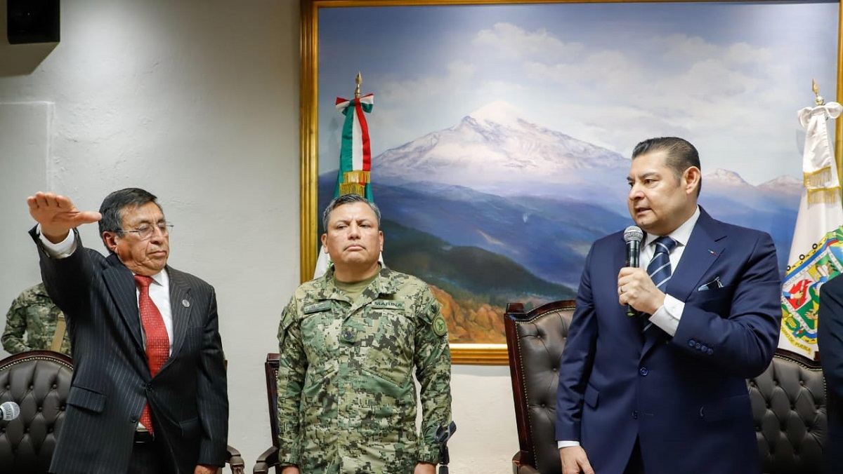 Rinde protesta Humberto Eloy Aguilar Viveros como secretario del CECSNSP