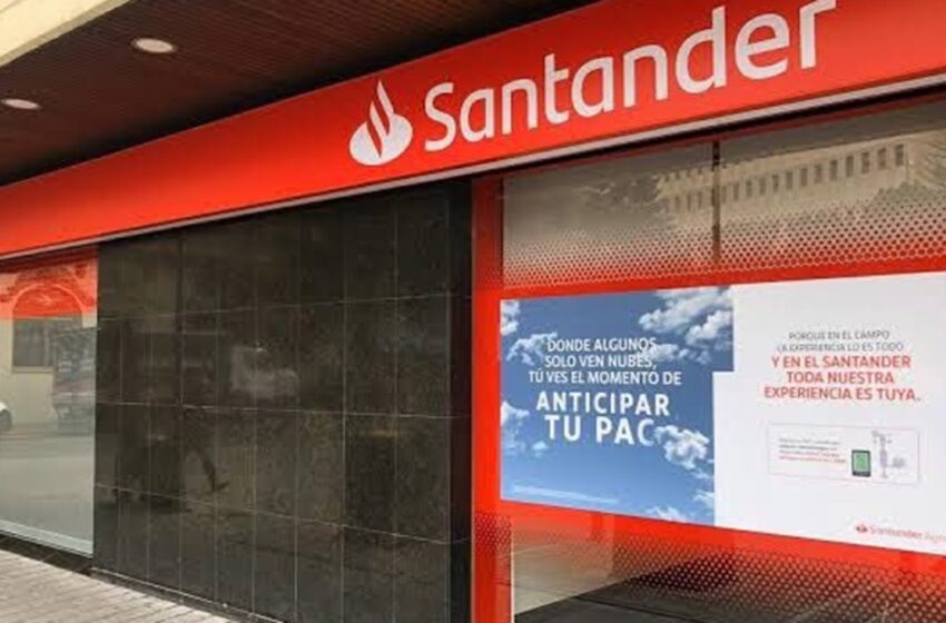  Comando armado asalta banco Santander en Avenida Juárez, Puebla