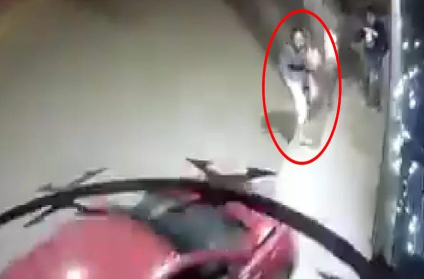  Buscan al conductor que atropelló a una mujer y su hijo en plena Nochebuena en Puebla