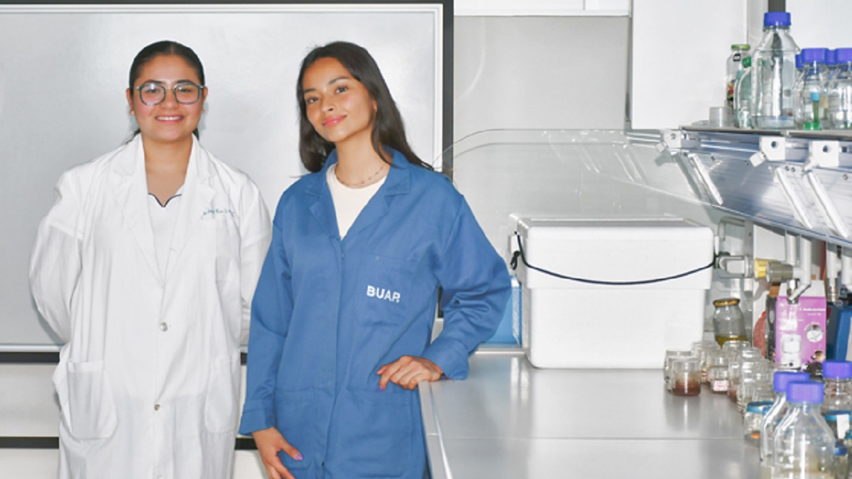 Alumnas BUAP desarrollan alternativa natural para combatir hongos y bacterias