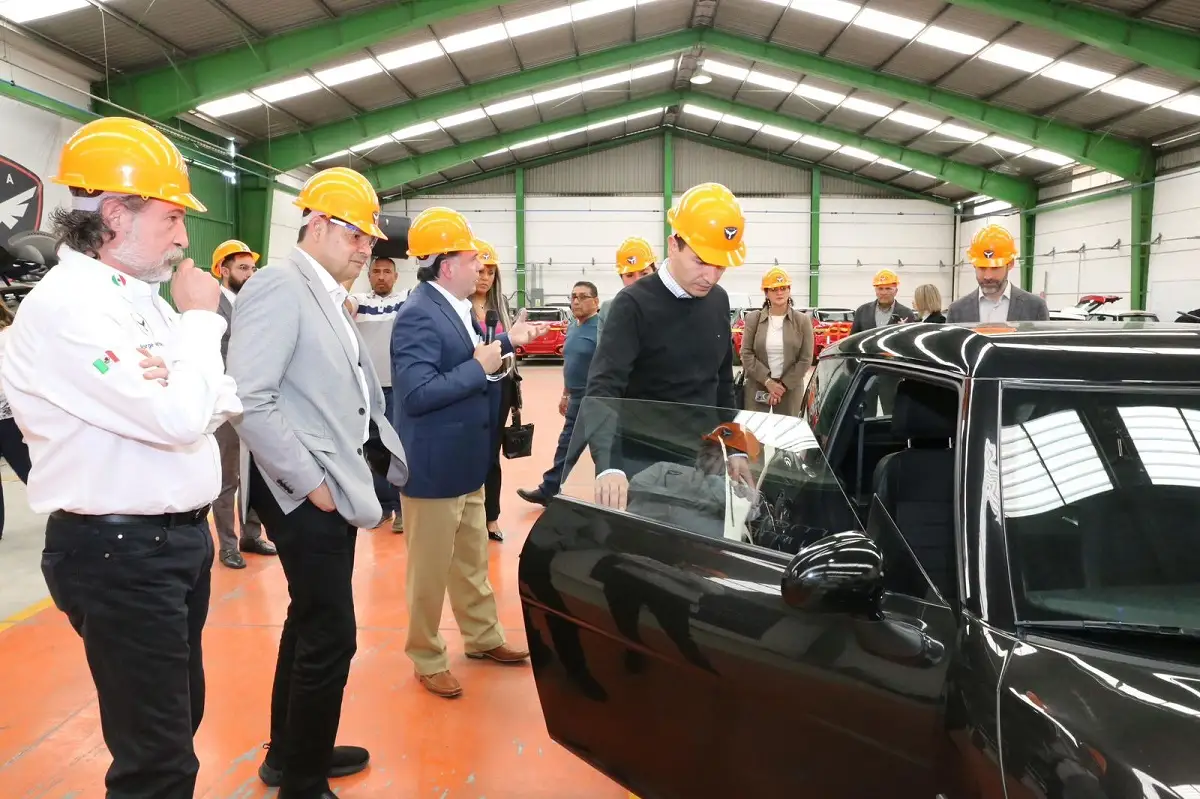 Armenta muestra a responsables de Olinia que Puebla tiene infraestructura y mano de obra para su instalación
