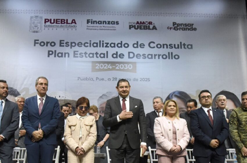  Celebra Rectora Lilia Cedillo que todas las voces se tomen en cuenta en el Foro Especializado de Consulta Ciudadana 2025