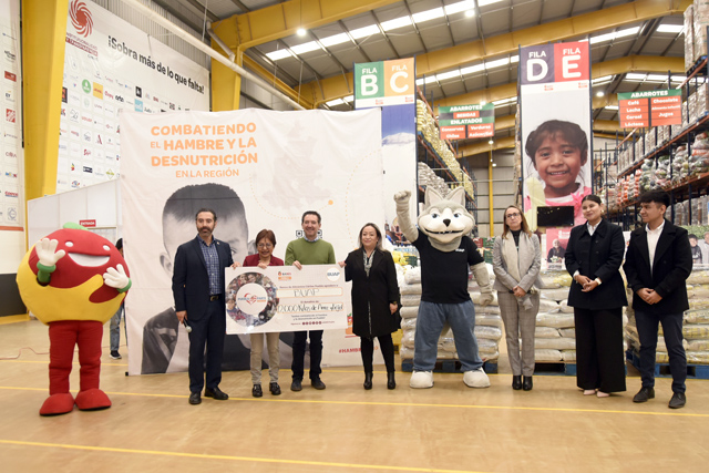  Entrega BUAP 12 mil kilos de arroz y frijol al Banco de Alimentos Cáritas Puebla
