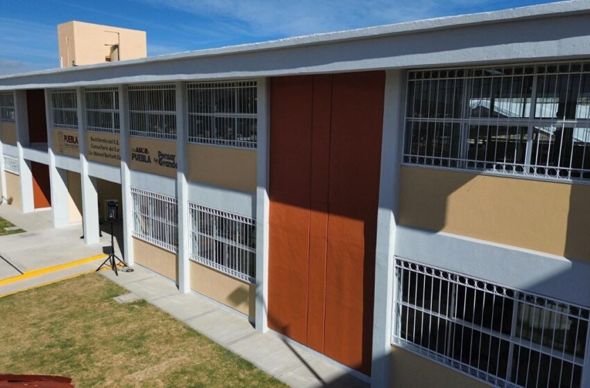  La educación se construye con mujeres y hombres visionarios: Alejandro Armenta