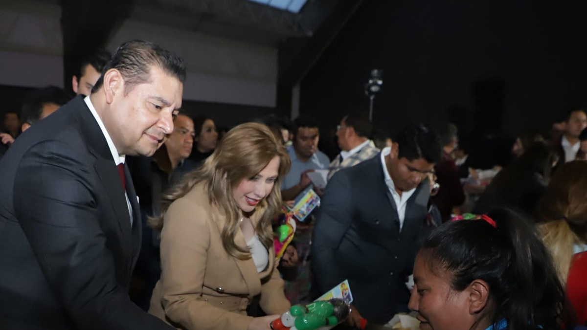 Más de 6 mil niñas y niños festejan Día de Reyes con Armenta