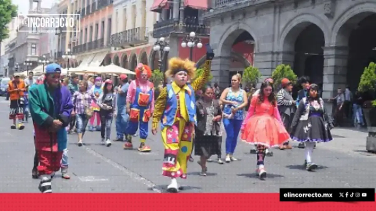 Payasitos se volverán a manifestar tras no obtener acuerdo con el Ayuntamiento de Puebl