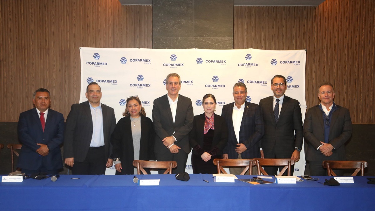 Pepe Chedraui se reúne con empresarios durante la 1ª Sesión del Consejo Directivo de Coparmex Puebla