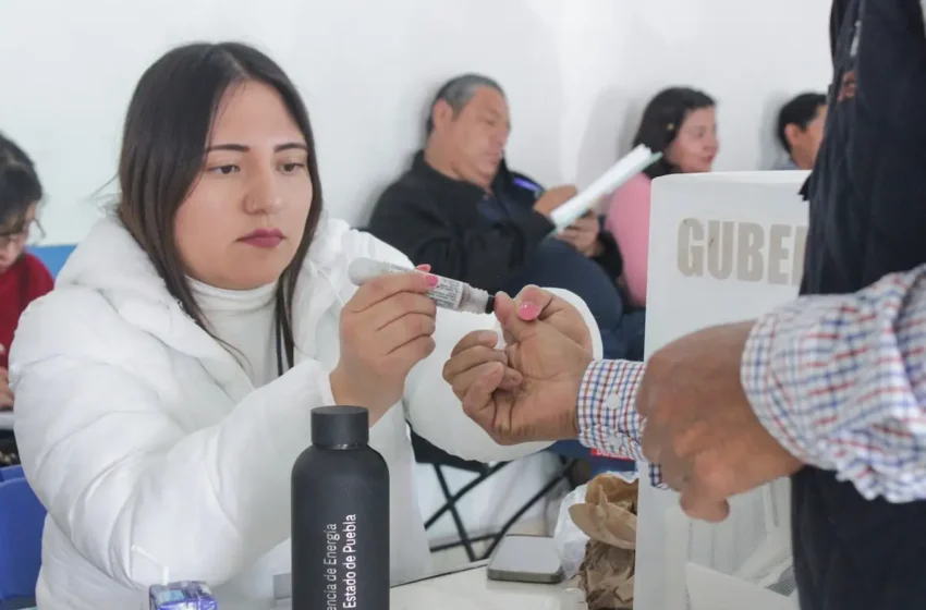 Con tranquilidad y gran participación se llevan a cabo plebiscitos en Xonacatepec