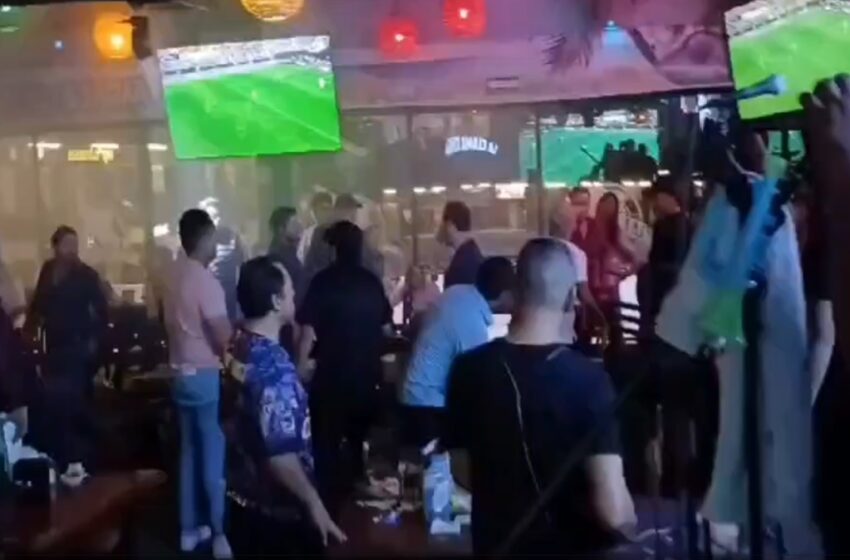  Terror en bar de Puebla: Riña por una mujer desata amenazas con armas en «La Clamátika»; agresores huyeron en un Porsche