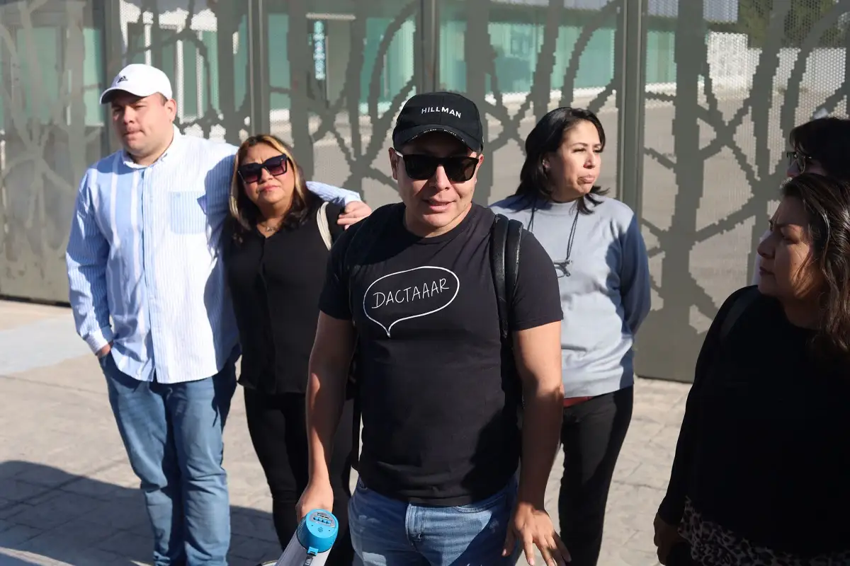 te queremos en el bote!, ¡Falsa Psiquiatra! y ¡Queremos justicia!, fueron algunas consignas que gritaron las víctimas de Marilyn Cote, afuera de la Casa de Justicia de San Andrés