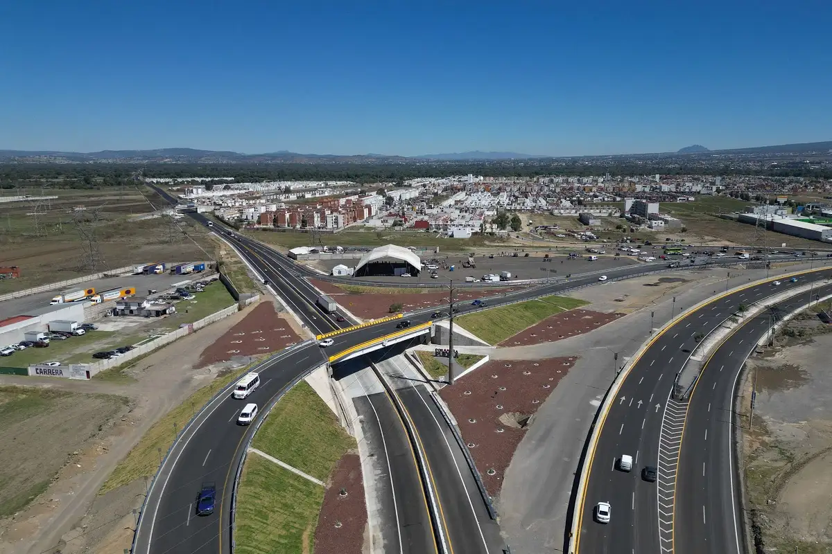 Armenta y Sergio Salomón inauguran el Distribuidor Puebla-Tlaxcala